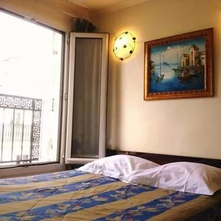 Vintimille Hotel 2*